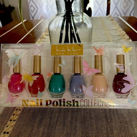 Nicole by Nicole Miller Makeup New Nicole Miller Nail Polish 6pc